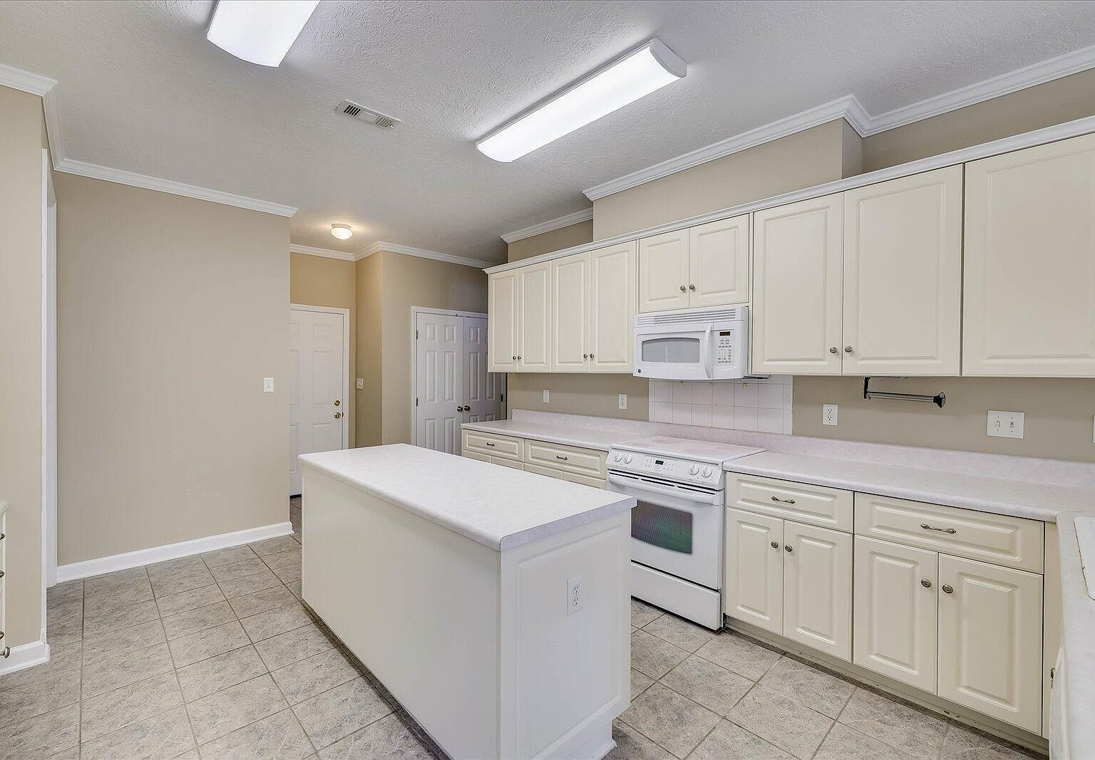 327 Barnsley Dr Evans, GA 30809  | Single Family