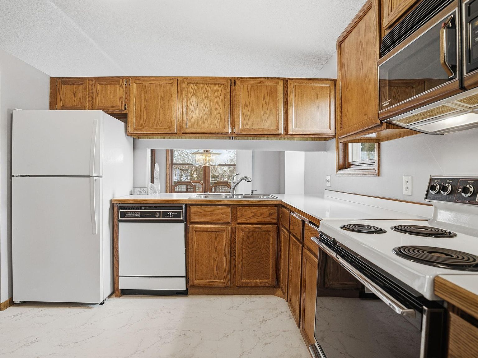 5338 Highpointe Ter Bloomington, MN 55437  | New build