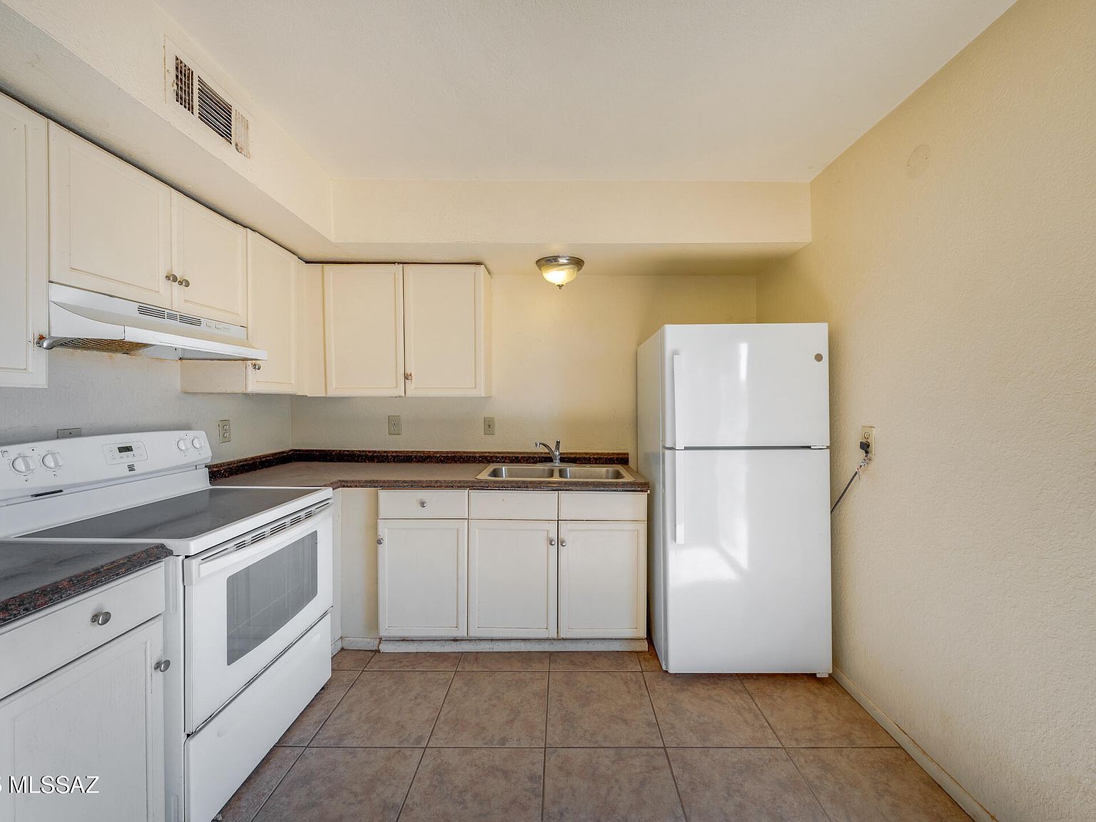 2275 W Dakota St Tucson, AZ 85746  | Multi Family