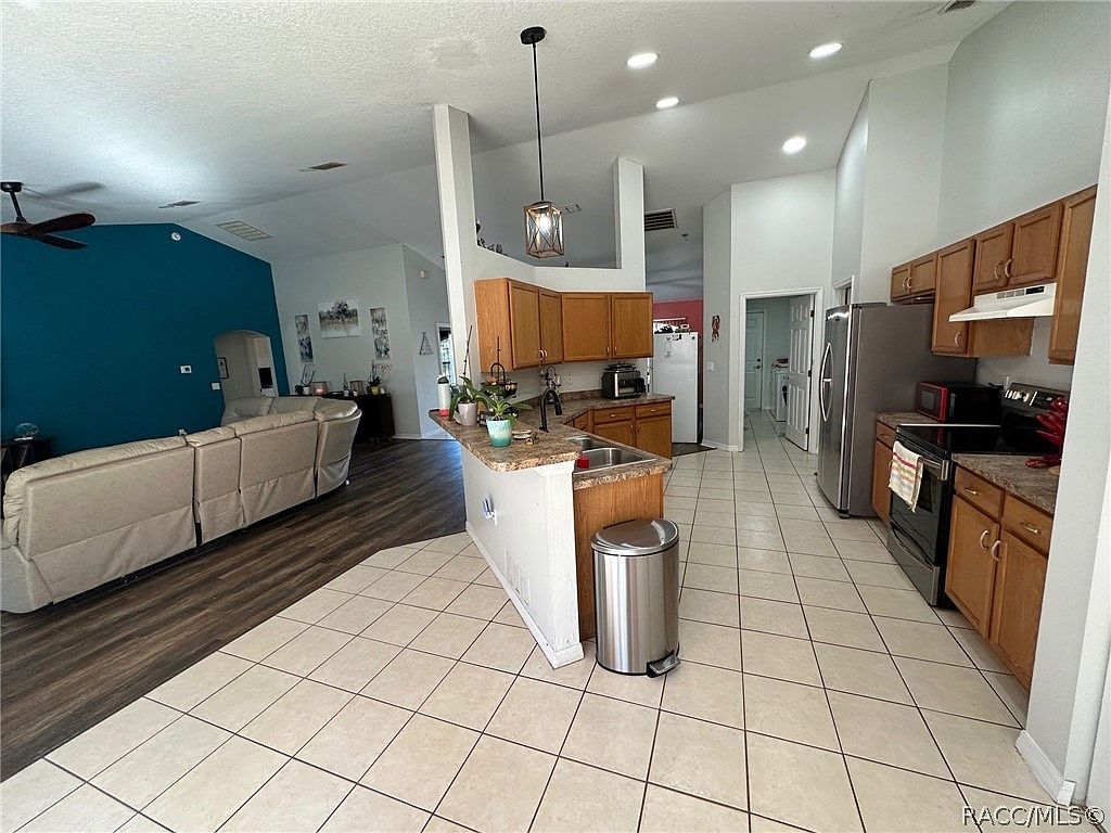 3090 SW Timberlake Rd Dunnellon, FL 34431  | Single Family