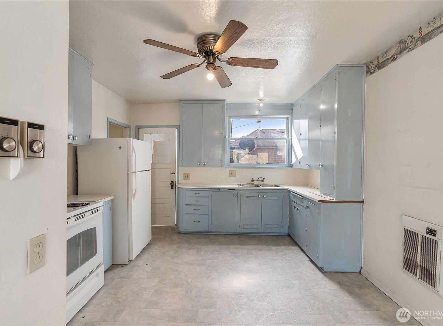 819 W Market St Aberdeen, WA 98520  | Single Family