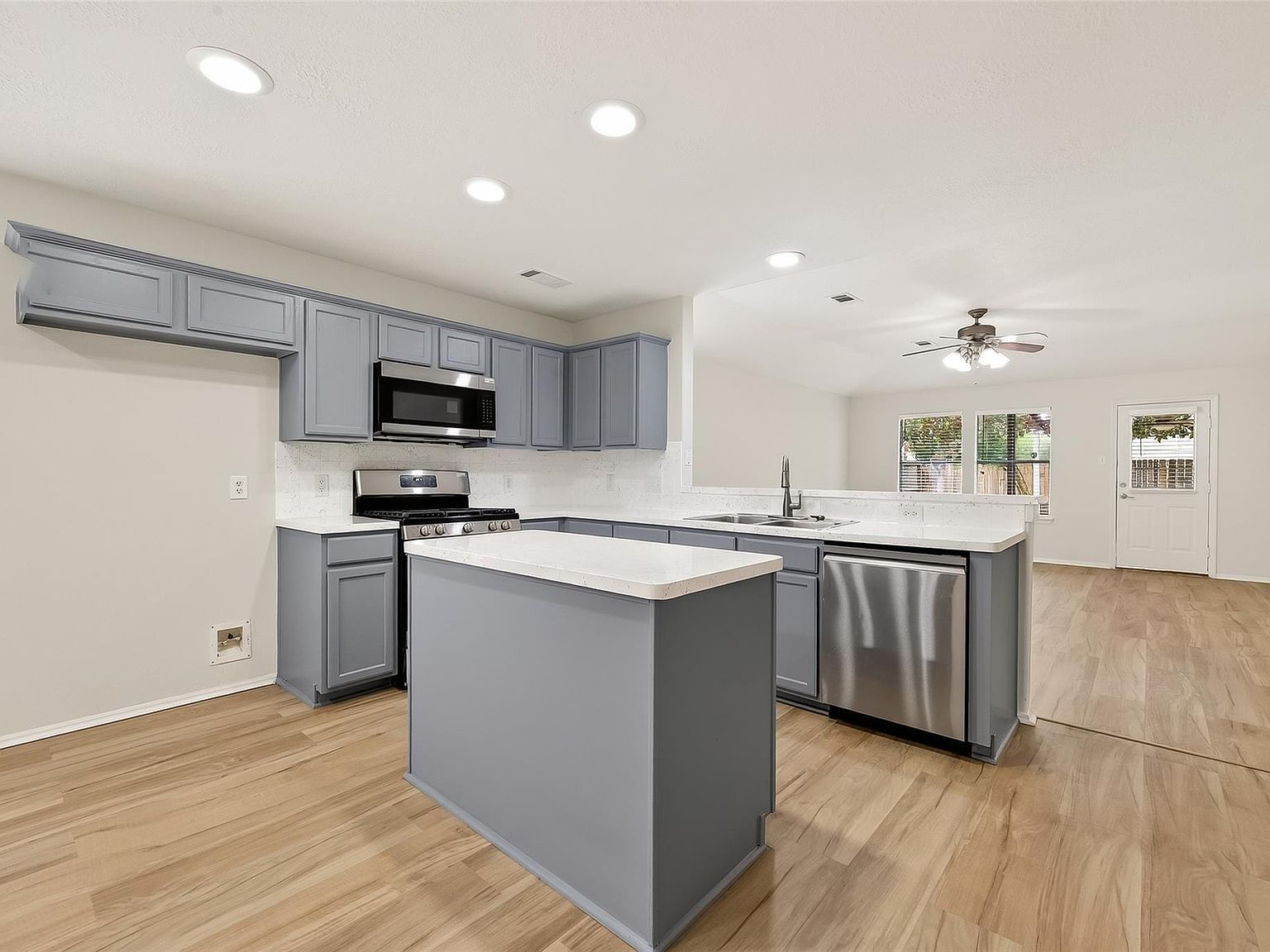 13510 Titus Point Houston, TX 77085  | Single Family