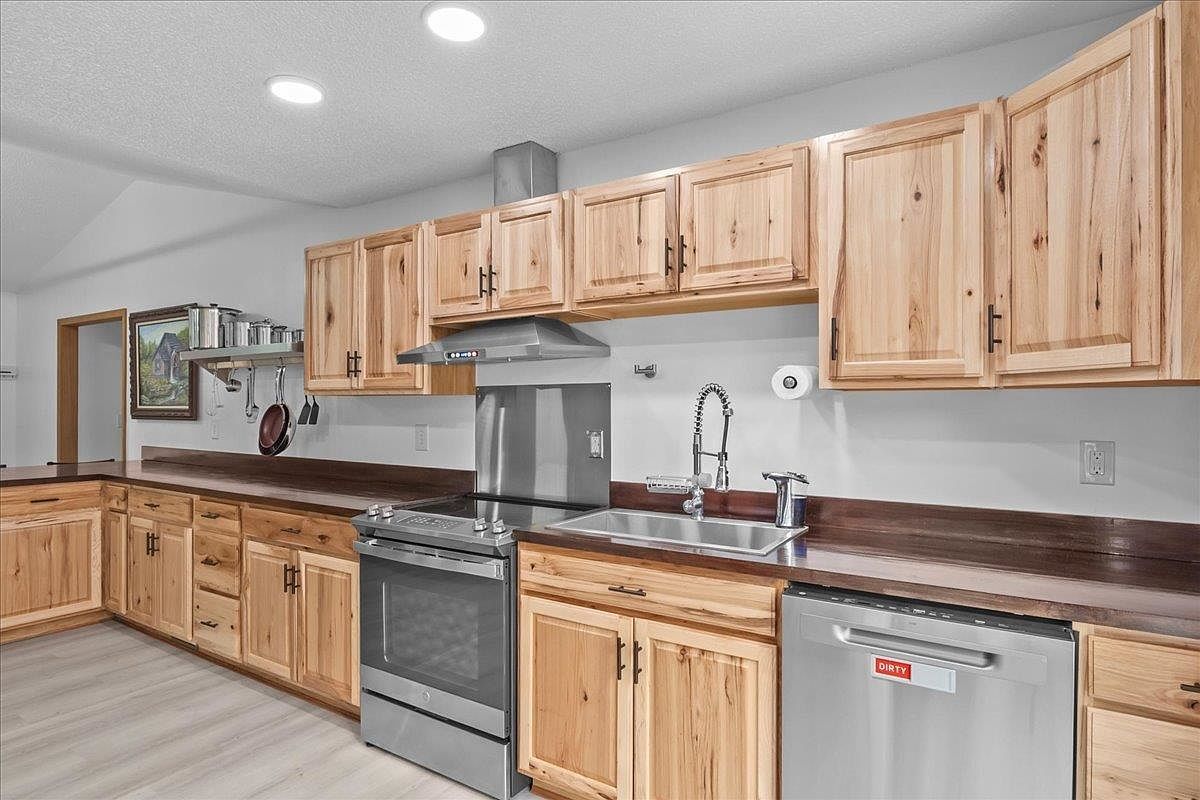 640 Old Rock Quarry Rd Enoree, SC 29335  | Single Family