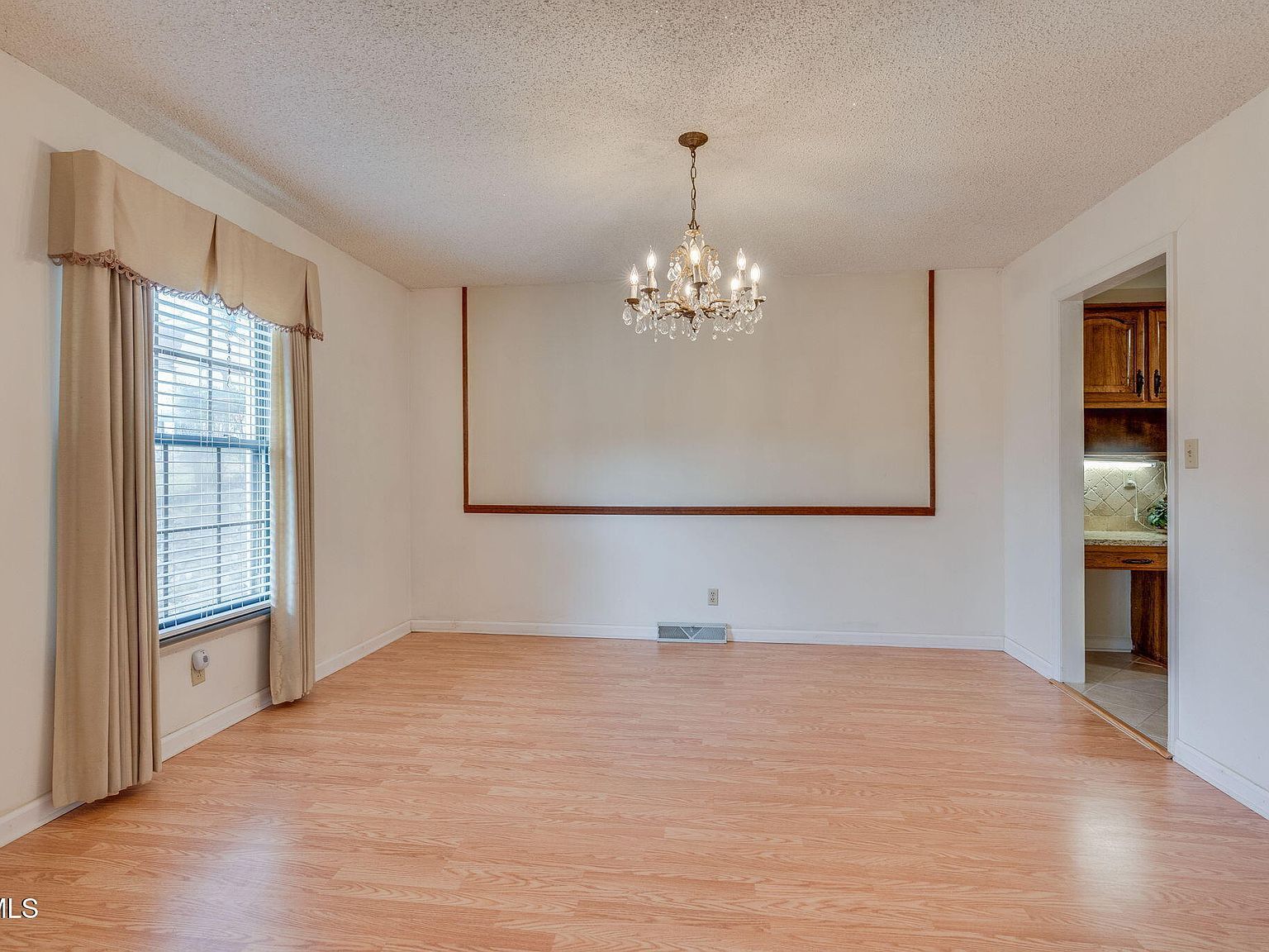 557 Valley Ave Erwin, TN 37650  | Single Family