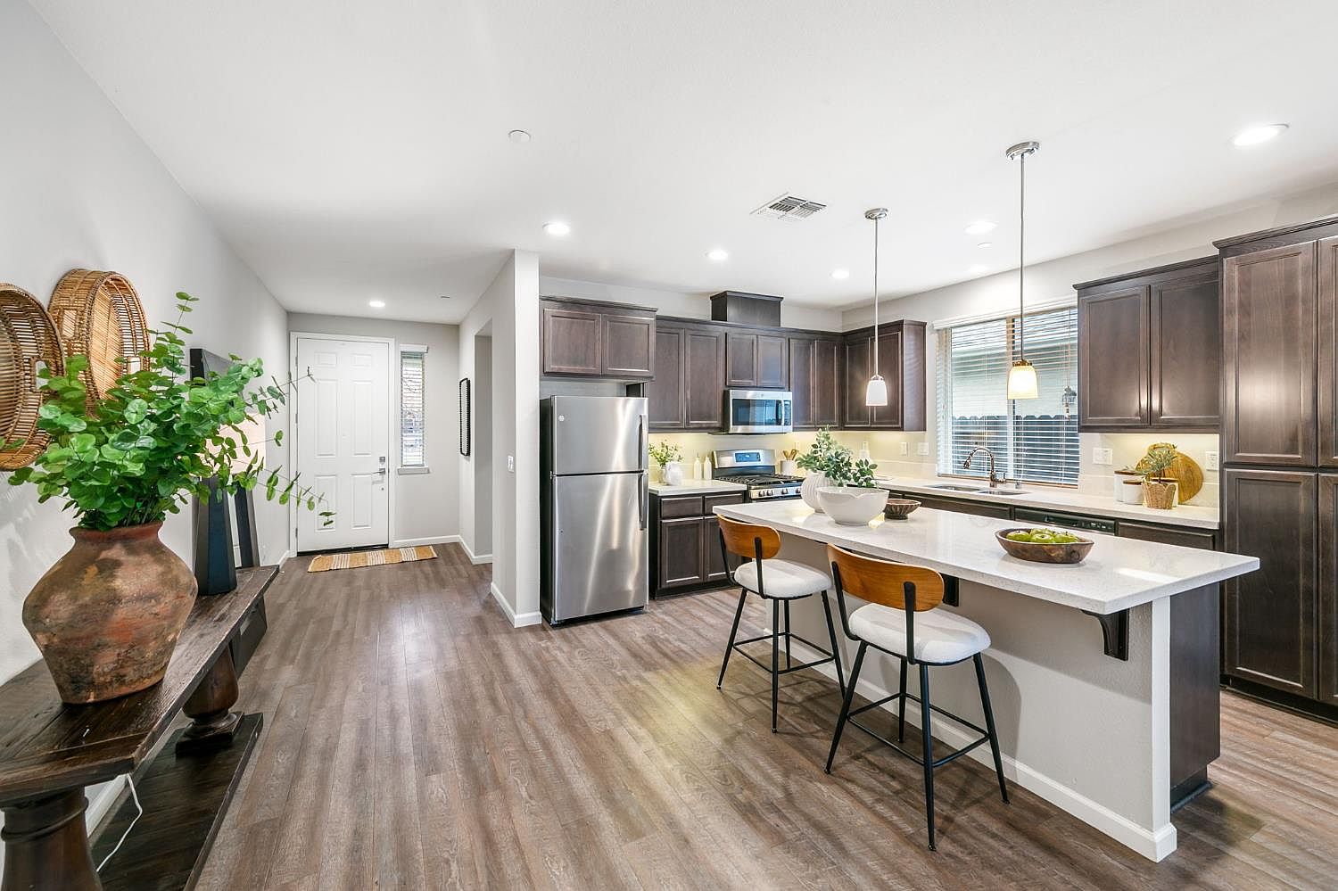 1559 Hutchison Valley Dr Woodland, CA 95776  | Single Family