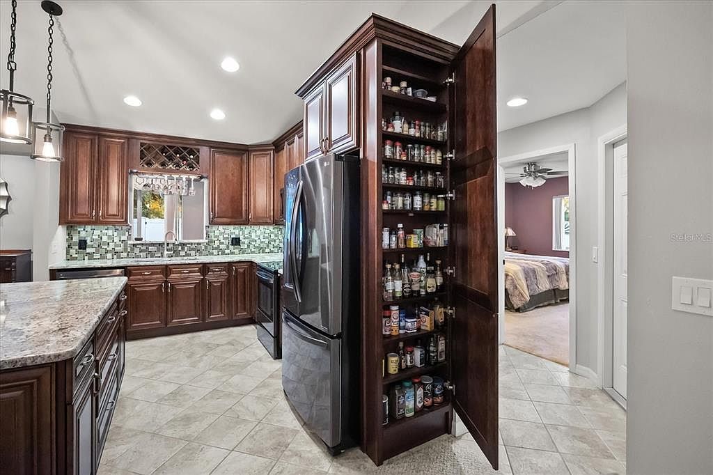 2300 Stepping Stone Ct Orlando, FL 32837  | Single Family