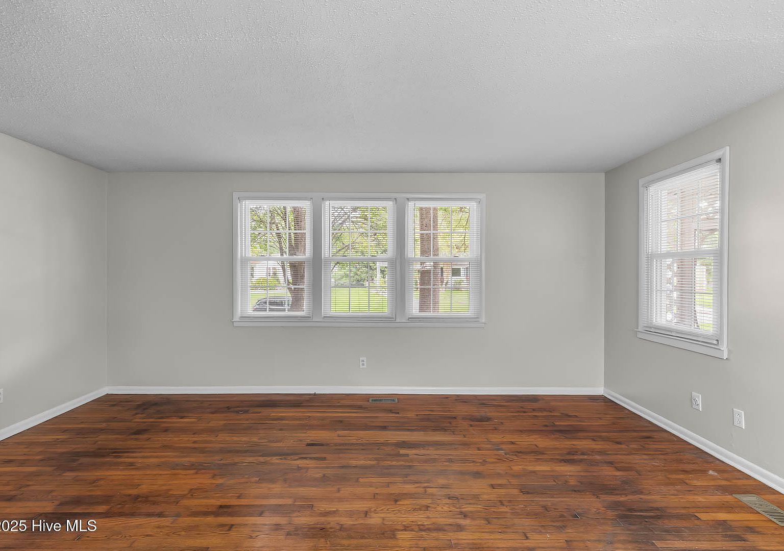 402 Cheyenne Rd Jacksonville, NC 28540 | Single Family