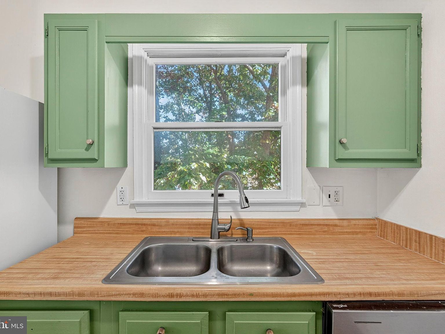 5 Crestview Dr Front Royal, VA 22630  | Single Family