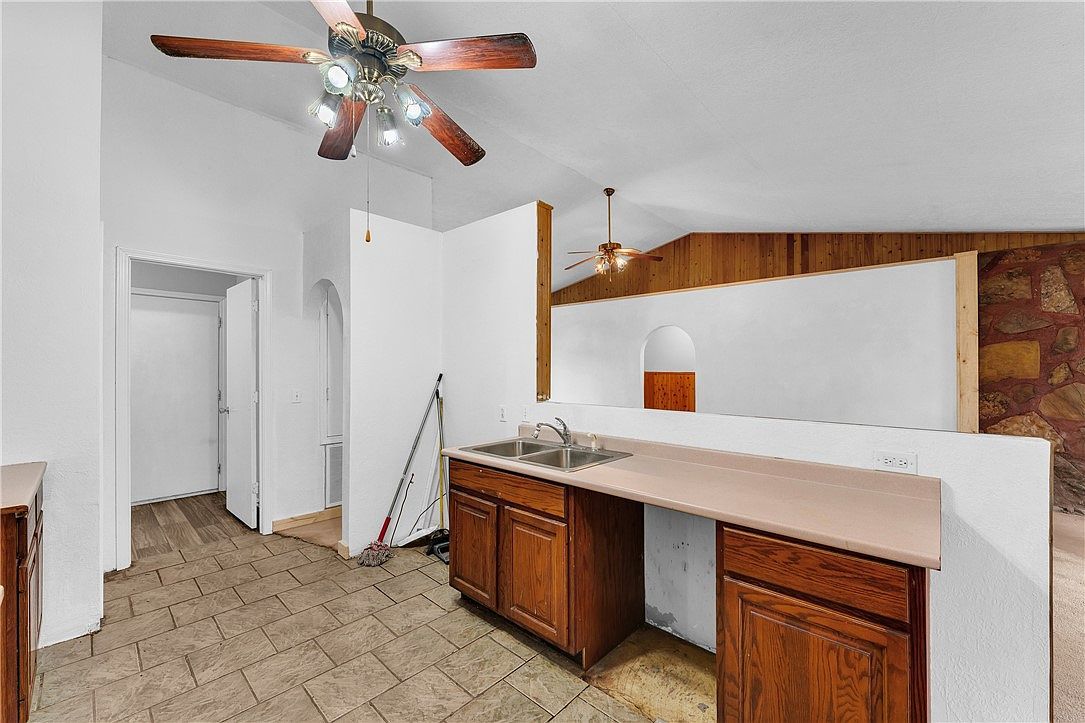 64594 S 4725th Rd Watts, OK 74964  | Single Family