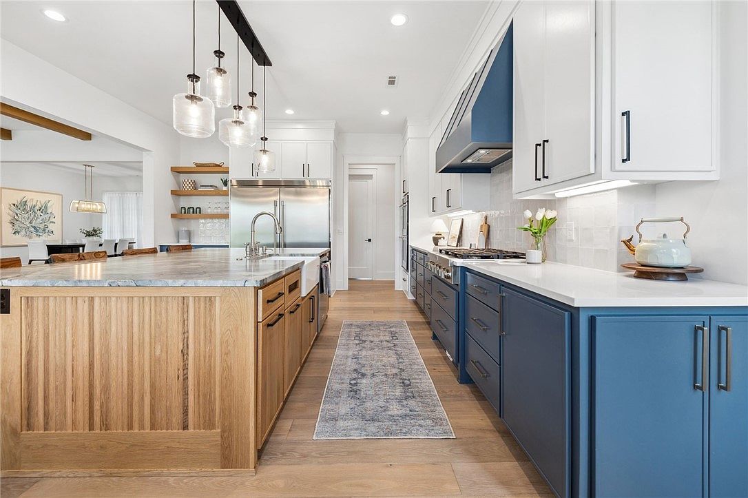 219 W Lawson St Fayetteville, AR 72703  | Single Family