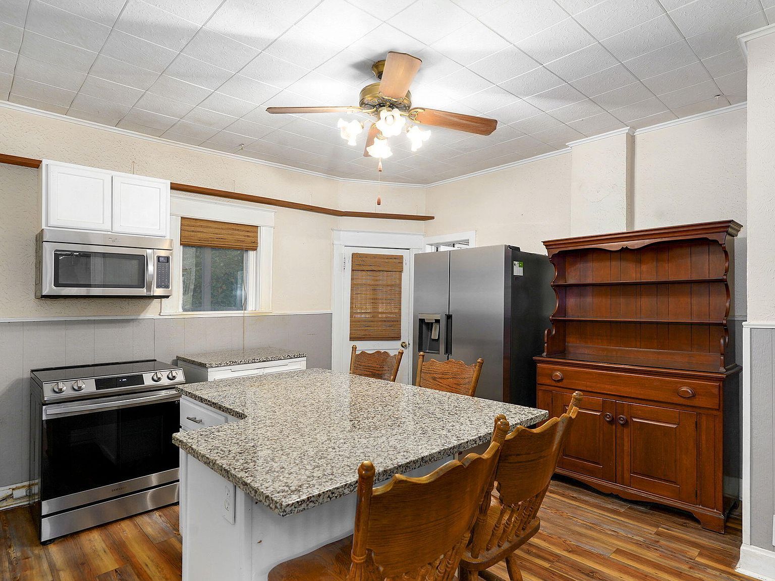 1642 W Inman Rd Nixa, MO 65714  | Single Family