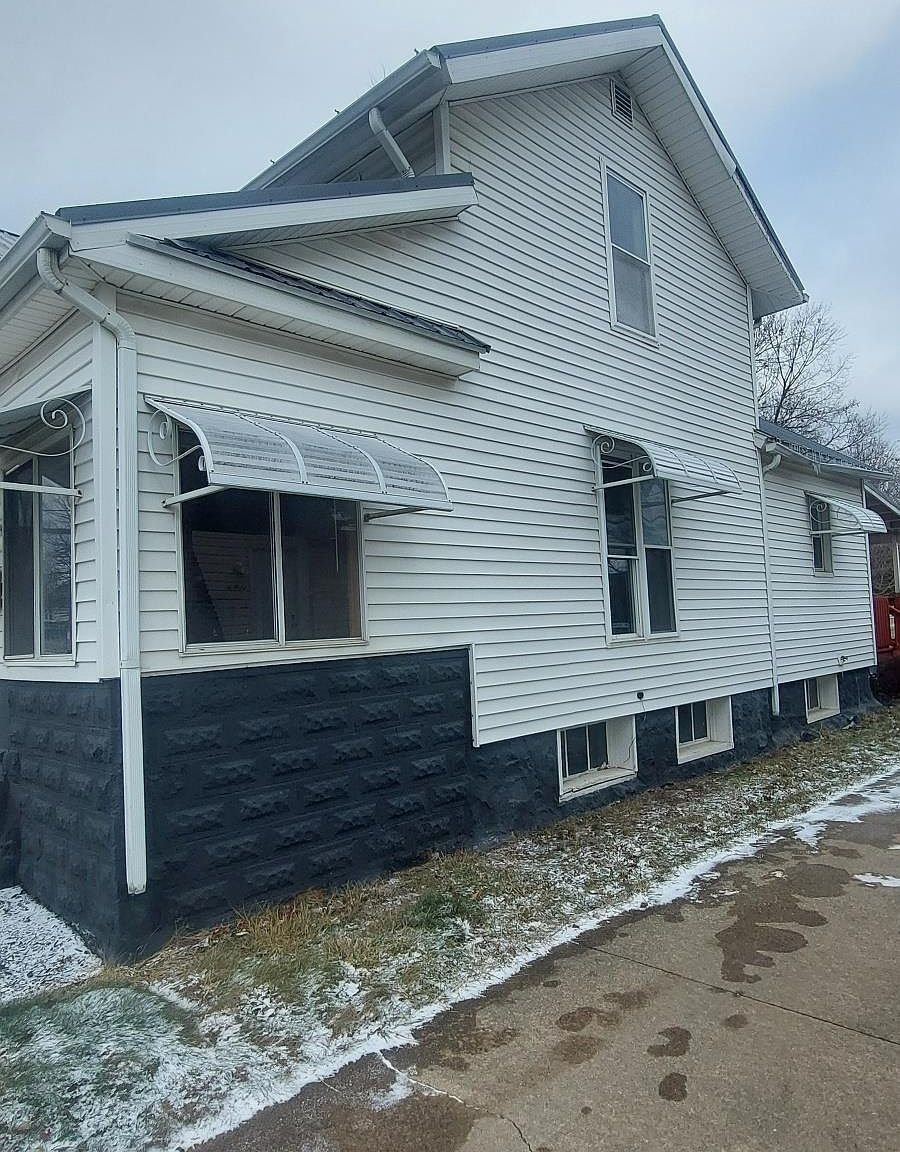 123 N Main St Reading, MI 49274  | Single Family