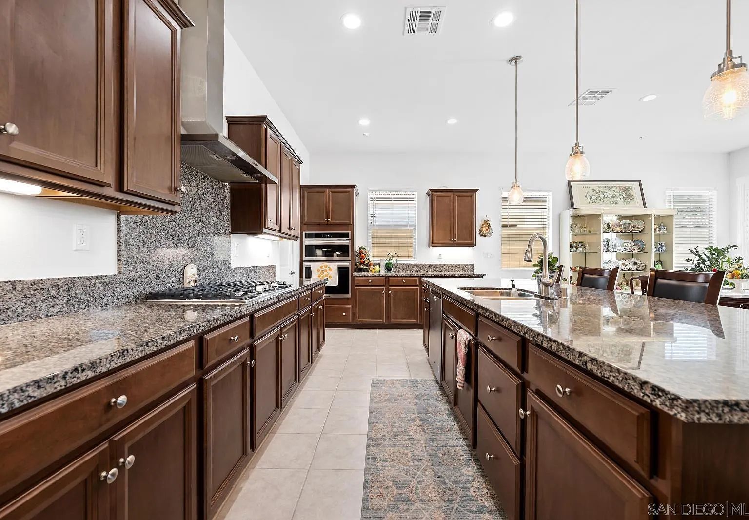 11885 Discovery Ct Corona, CA 92883  | Single Family