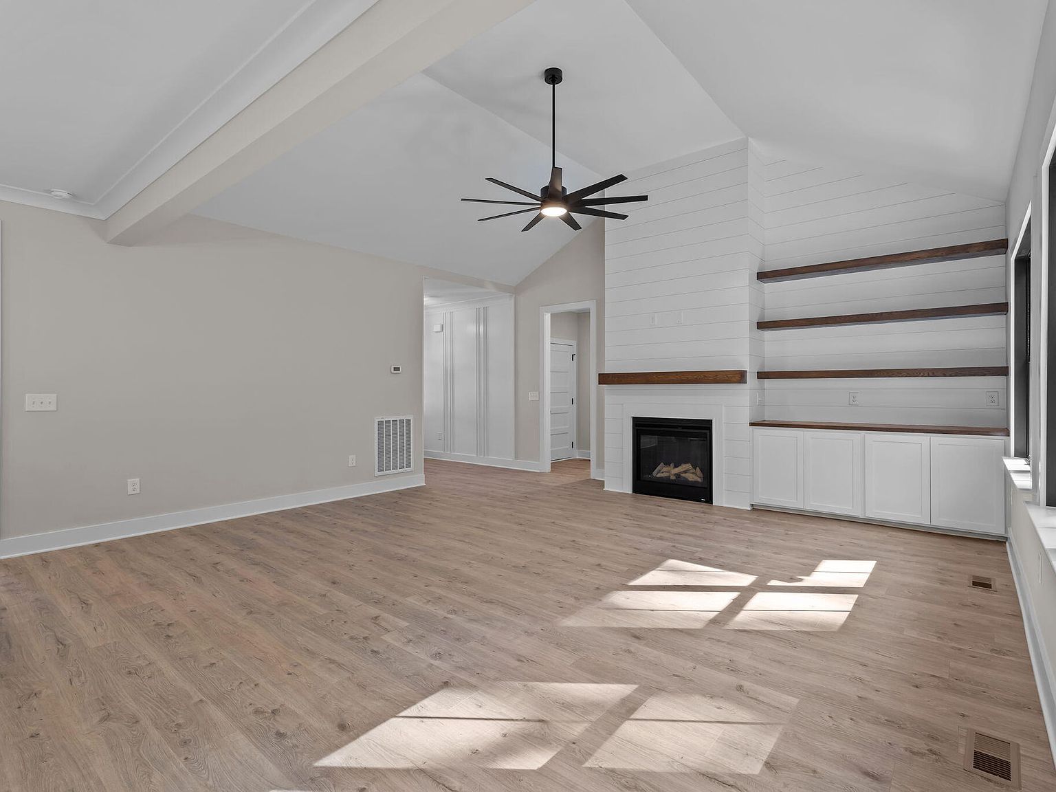 280 Stonewood Loop Ln Henderson, NC 27537 | Single Family