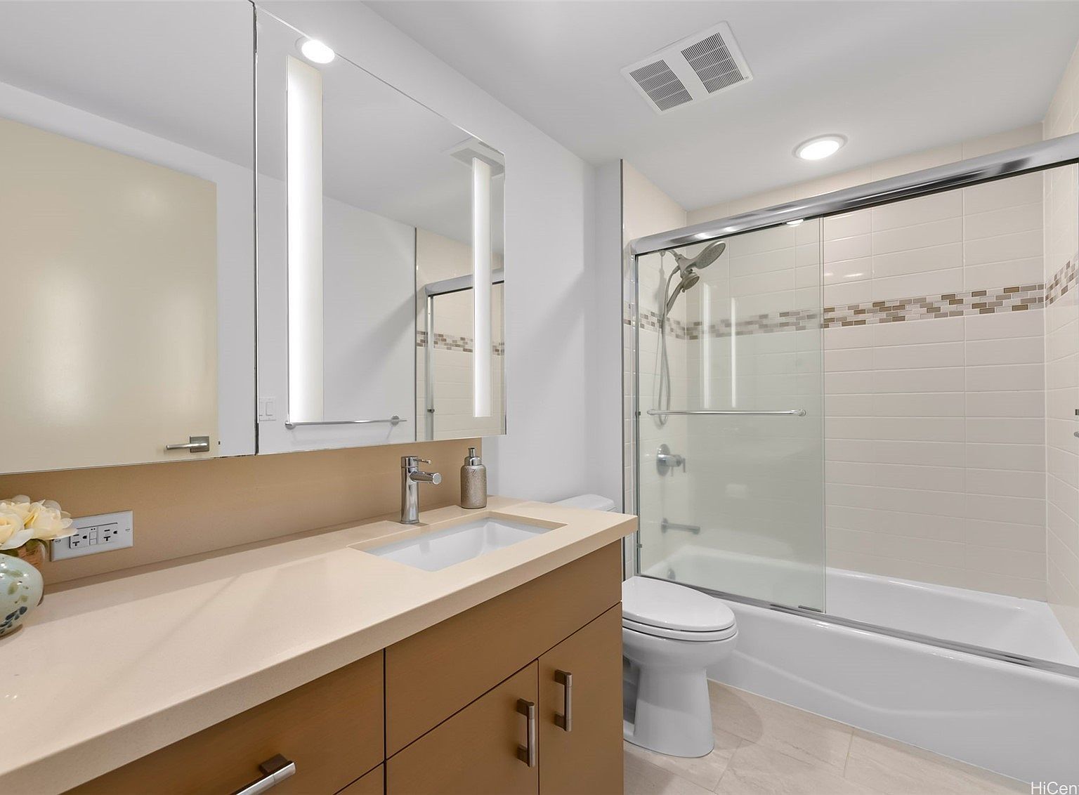 555 South St #4004 Honolulu, HI 96813 | Condominium