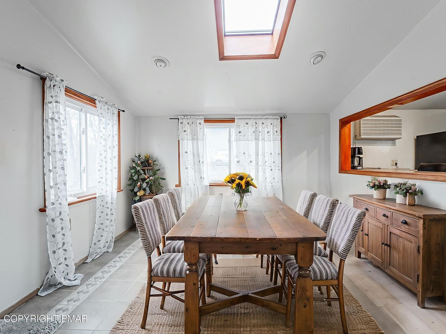 6147 Decker Rd Bushkill, PA 18324  | Single Family