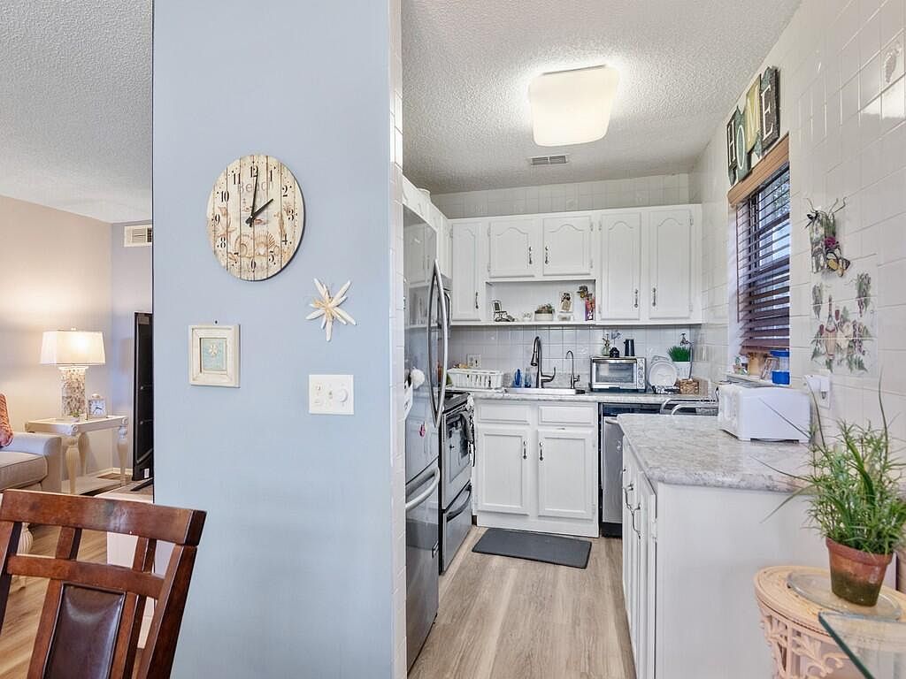 16 Vista Gardens Trl APT 105 Vero Beach, FL 32962  | Condominium