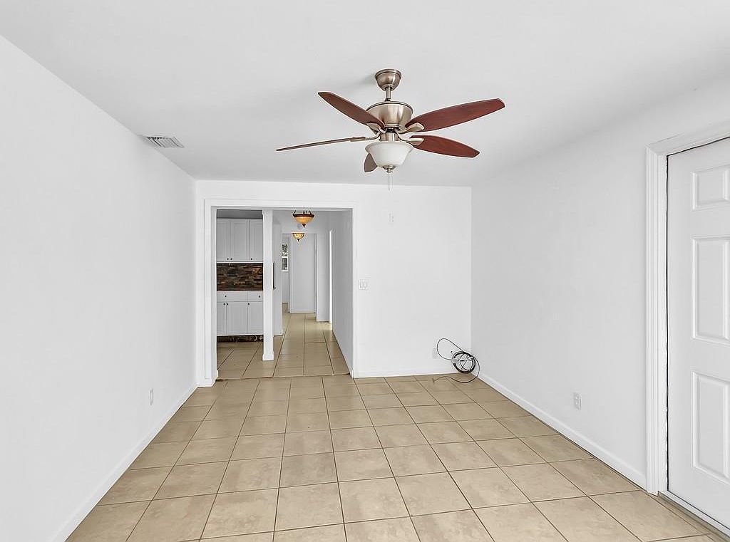 703 5th Pl SW Vero Beach, FL 32962 | Single Family