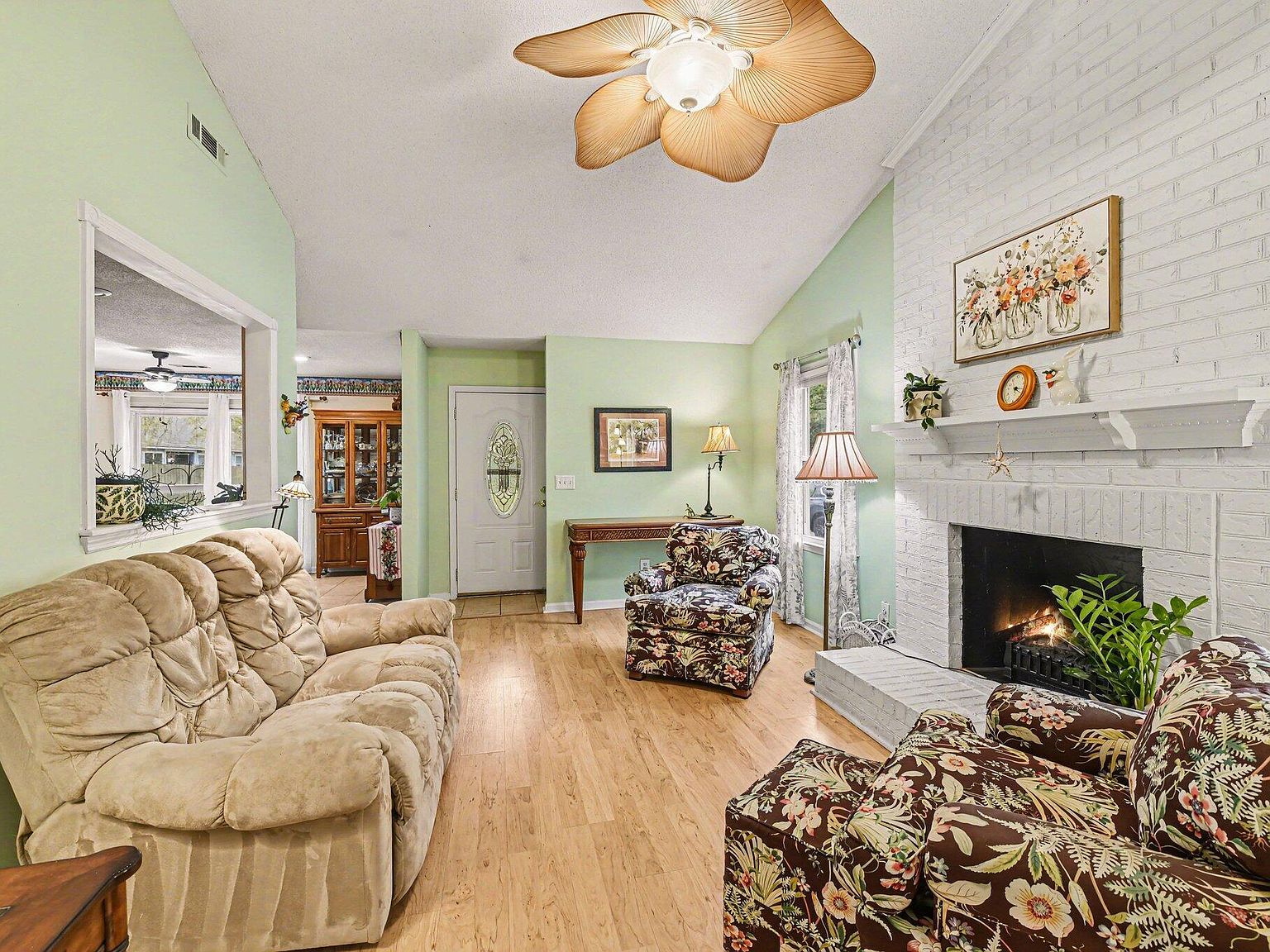 310 Hamlet Rd Summerville, SC 29485  | Single Family