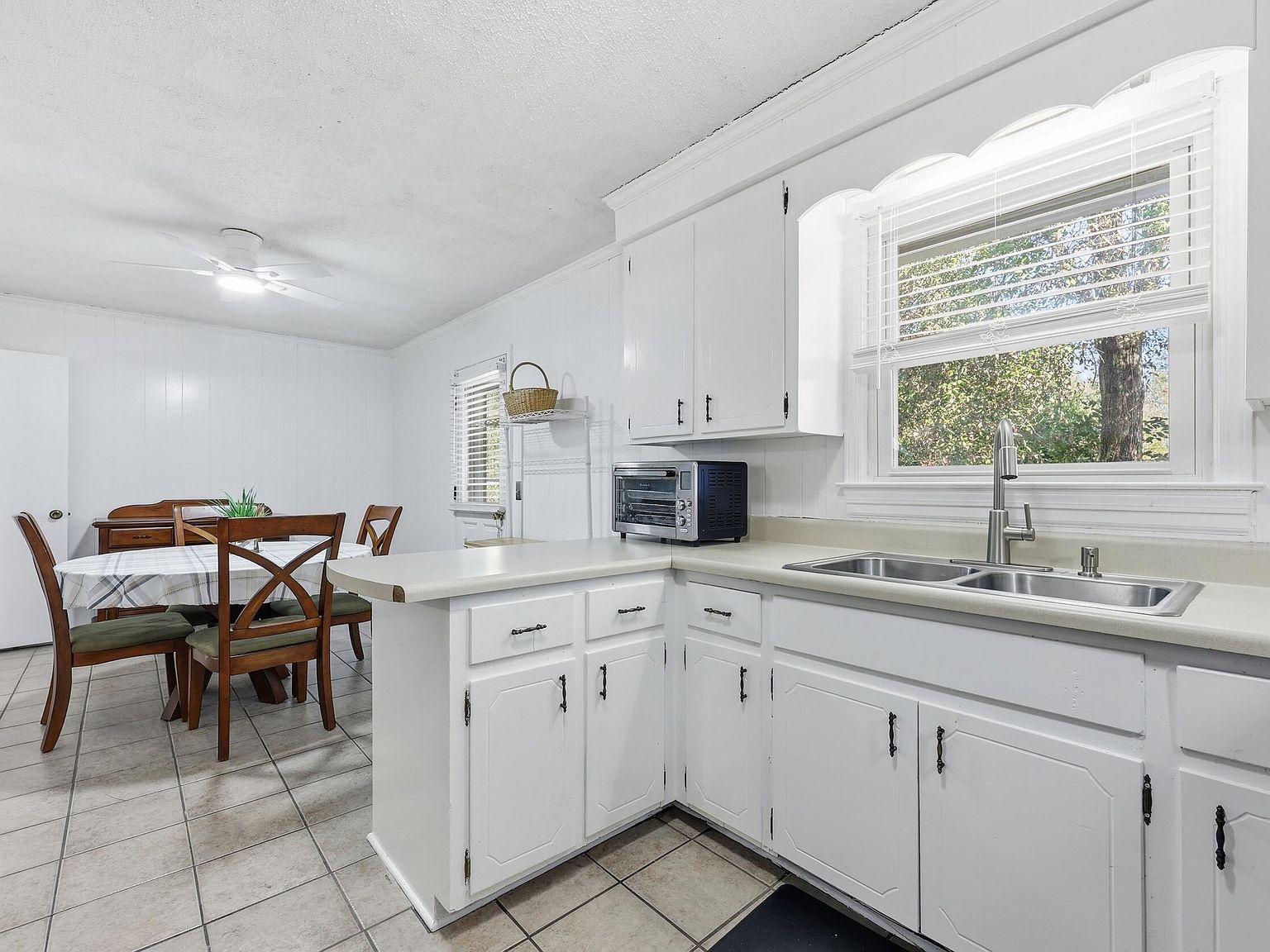 102 Wiley St Walterboro, SC 29488  | Single Family