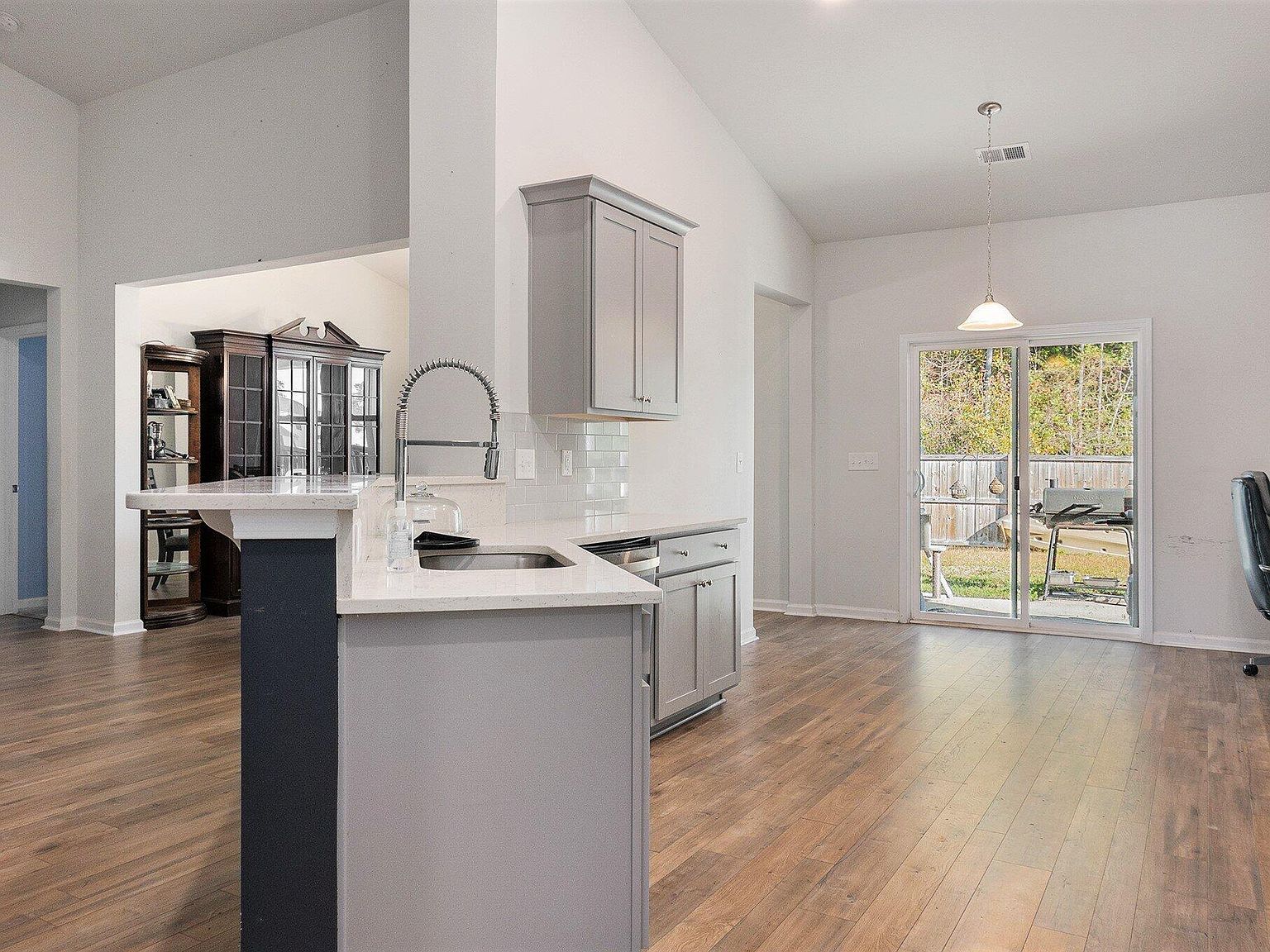 511 Squire Pope Rd Summerville, SC 29486  | Single Family