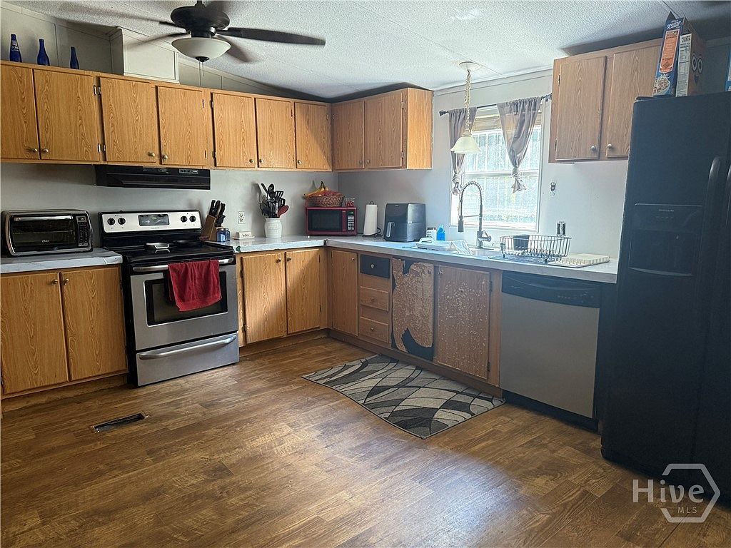 152 Creekside Way Metter, GA 30439  | New build