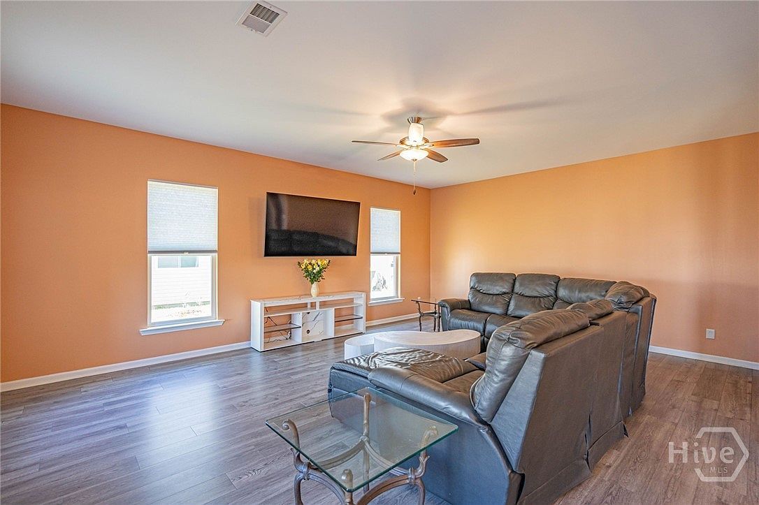 153 Greyfield Cir Savannah, GA 31407  | Single Family