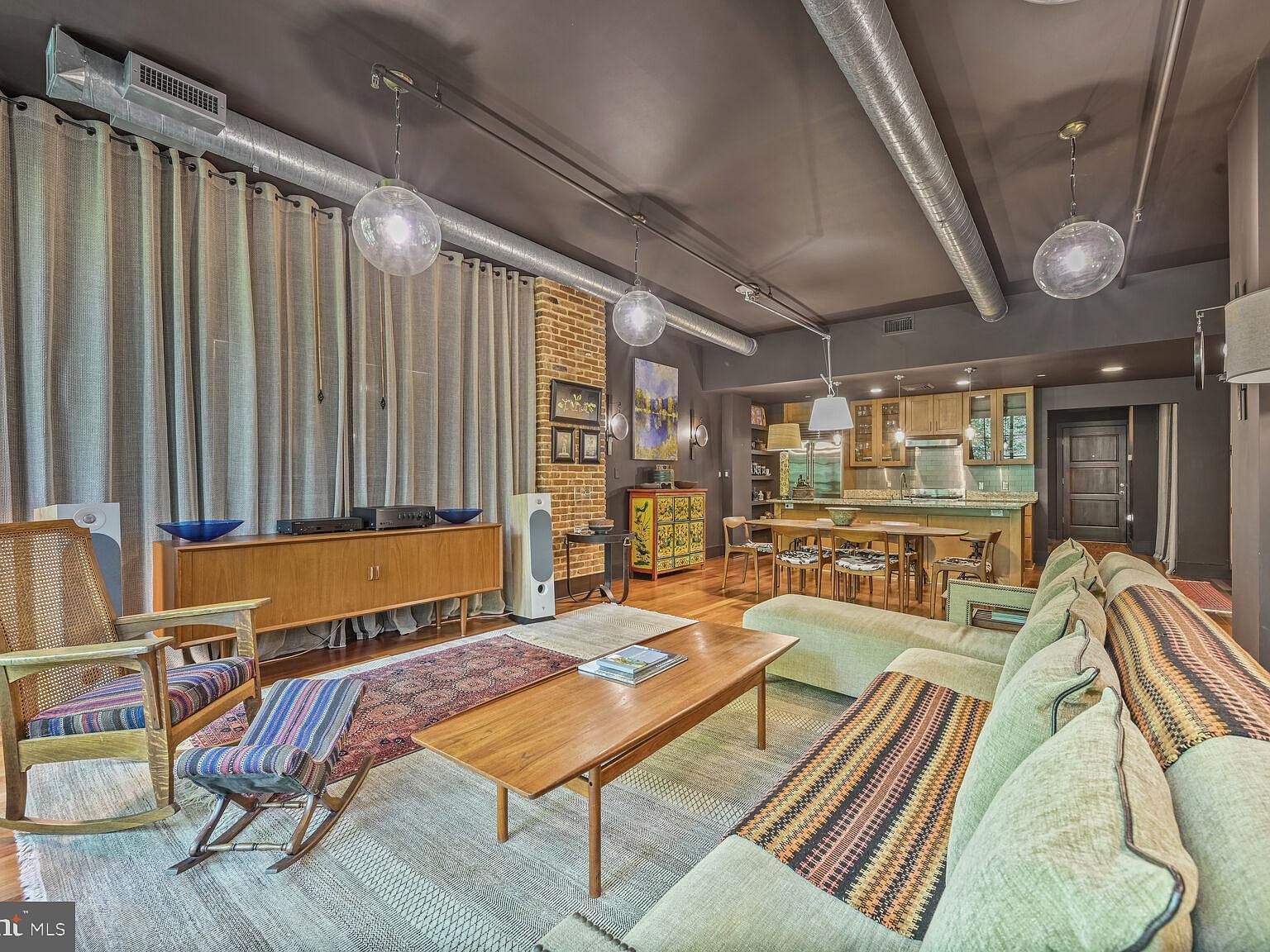 1615 N Queen St #M303 Arlington, VA 22209  | Condominium