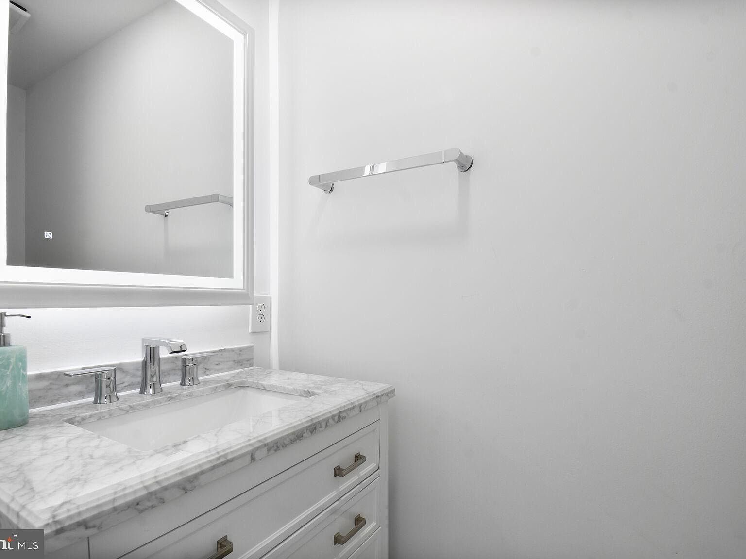 1427 K St SE Washington, DC 20003  | New build