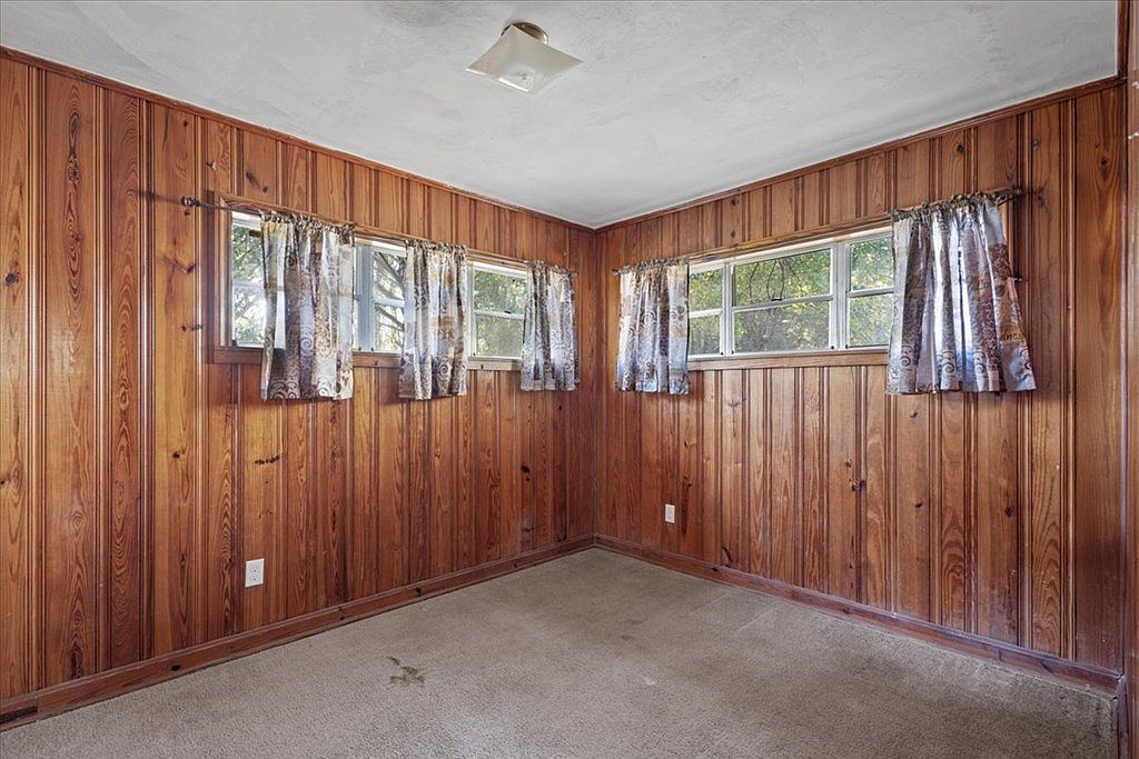 68 SE 12th Ave Cross City, FL 32628  | Single Family