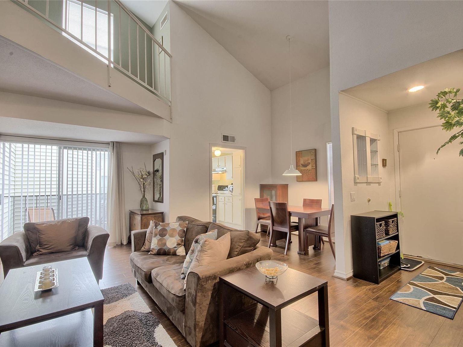 9809 Richmond Ave UNIT C16 Houston, TX 77042 | New build