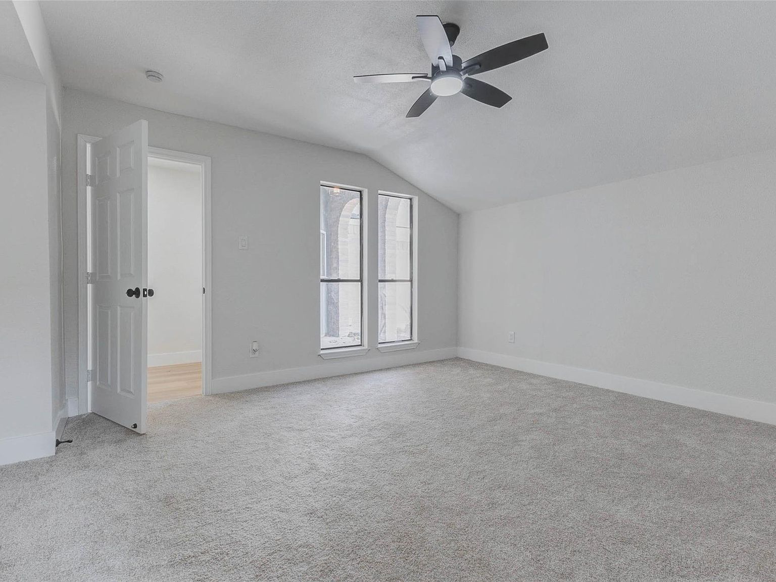 7427 Willow Oak Dr Baytown, TX 77521 | Single Family