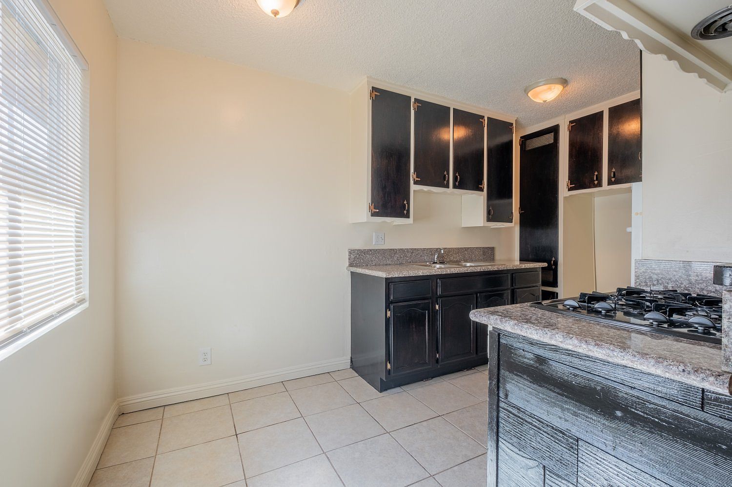 342 E Lancaster Blvd Lancaster, CA 93535  | Multi Family