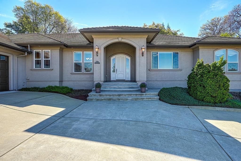 1772 Park Oak Dr Roseville, CA 95661  | Single Family