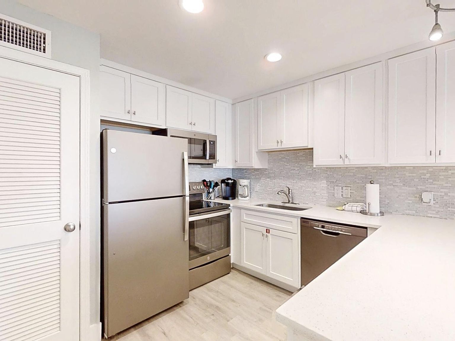 920 W Lagoon Ave #A107 Gulf Shores, AL 36542  | Condominium