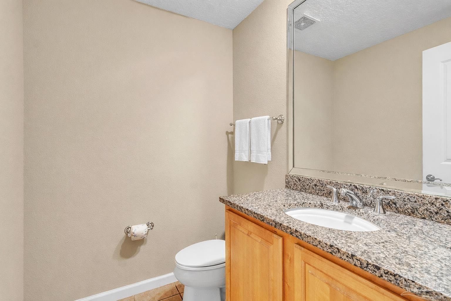 527 E Beach Blvd APT 201 Gulf Shores, AL 36542  | Condominium