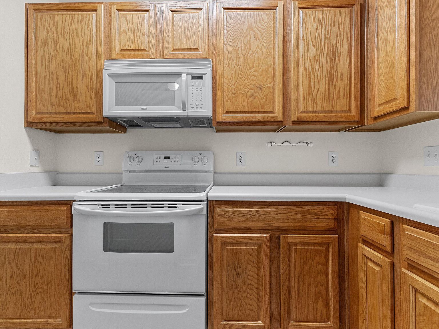 427 Eyam Hall Ln Apex, NC 27502 | Condominium