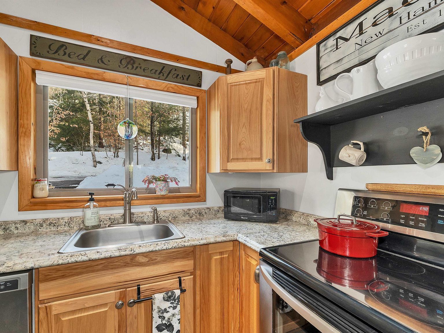 22 Jungfrau Rd Madison, NH 03849 | Single Family