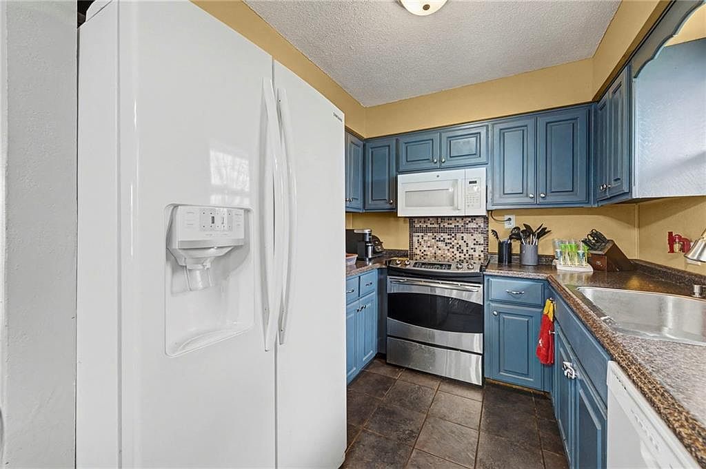 418 W Moss St Lawson, MO 64062  | Single Family