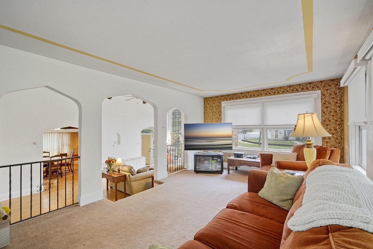 4749 N 75th St Milwaukee, WI 53218  | Single Family