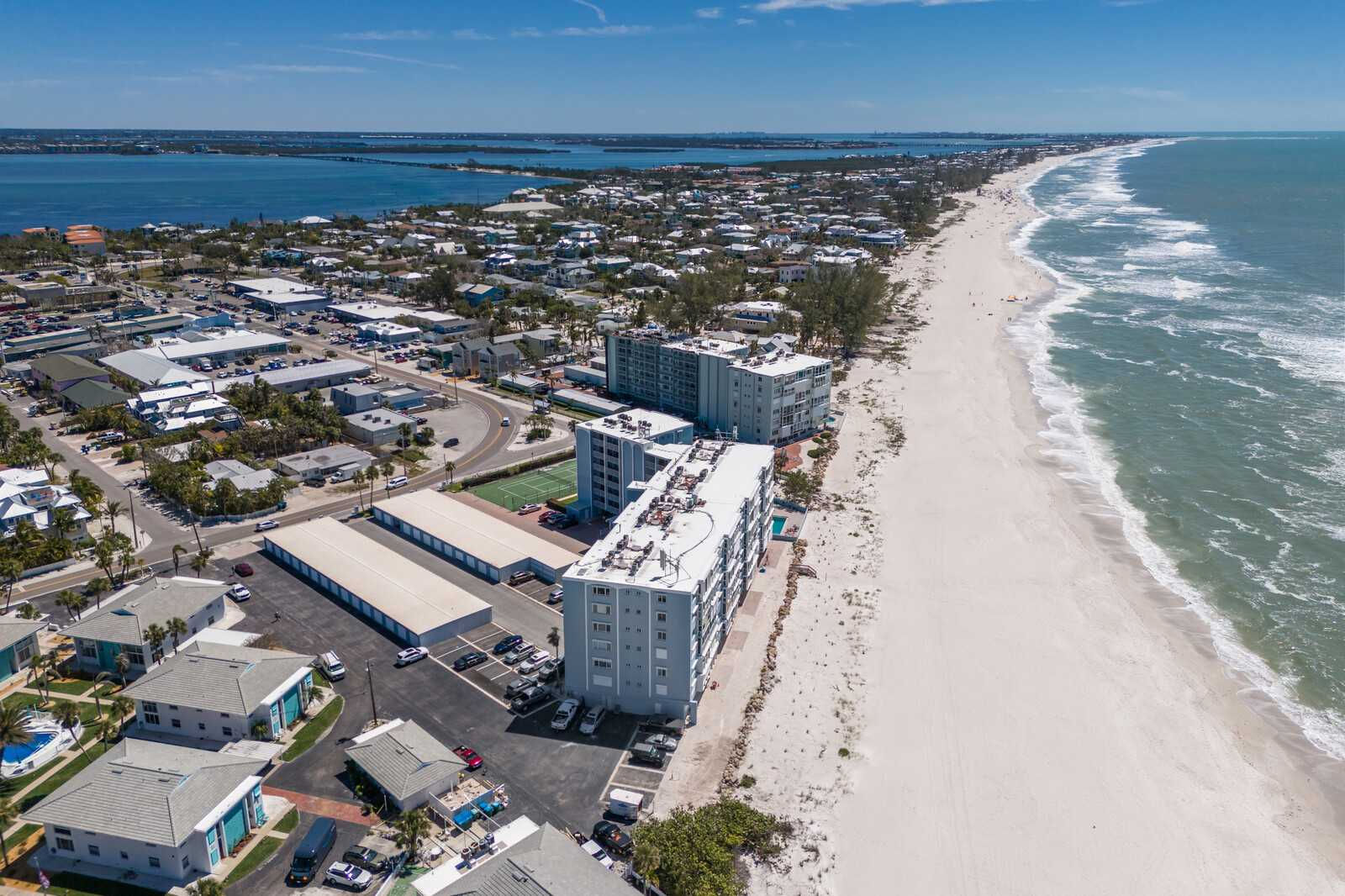 5300 Gulf Dr unit 204, Holmes Beach, FL, USA, 34217 - Thumbnail 5