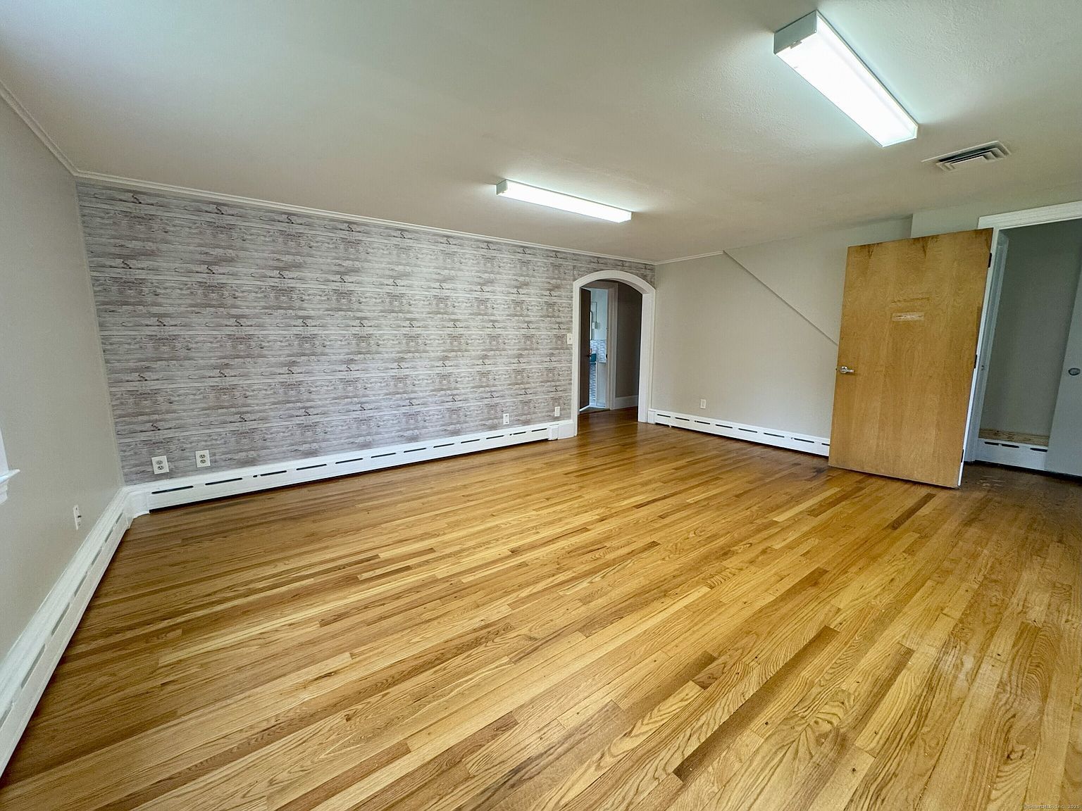 160 Wolcott St Bristol, CT 06010  | Multi Family