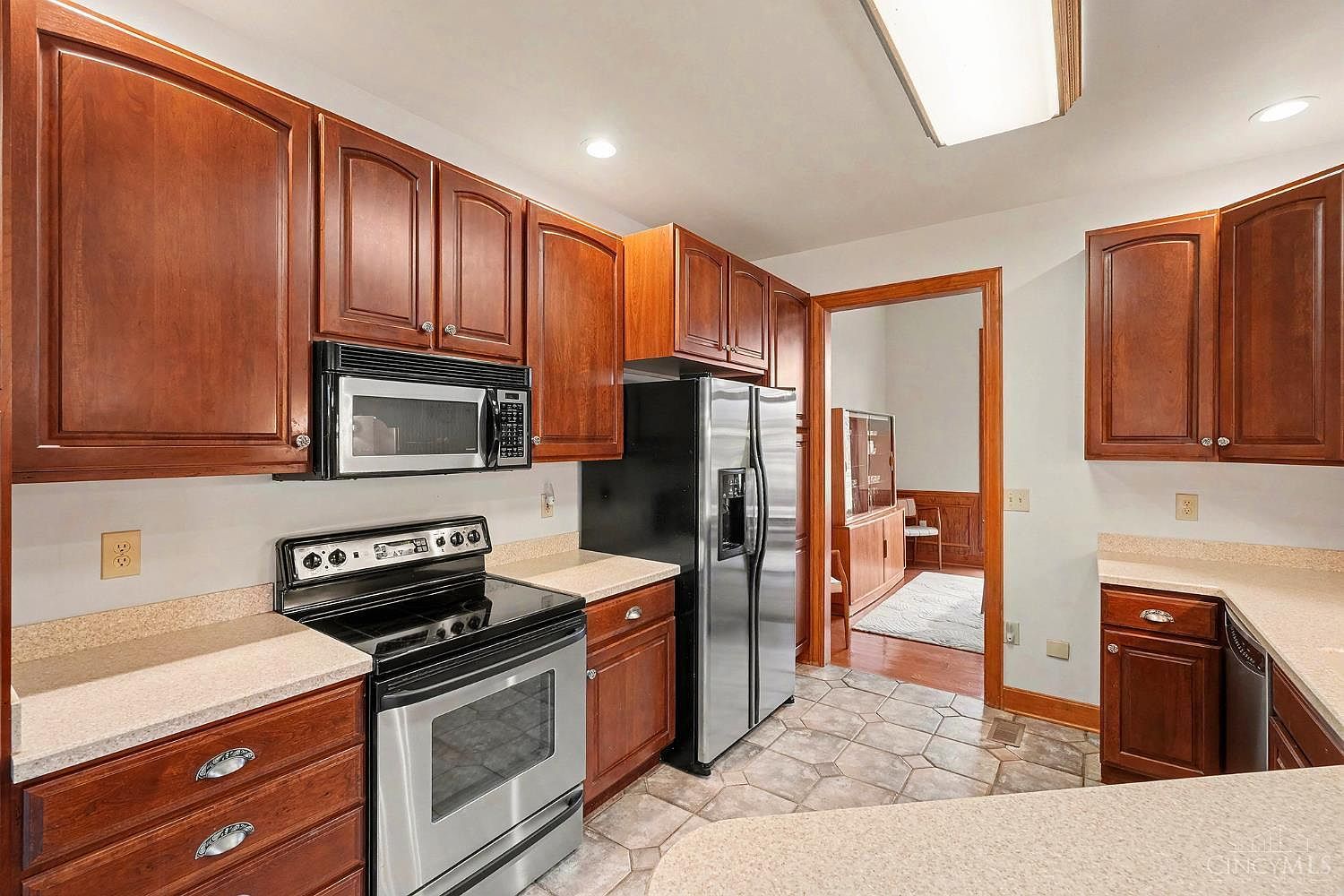 42 Shepherds Run Dr Loveland, OH 45140 | Single Family