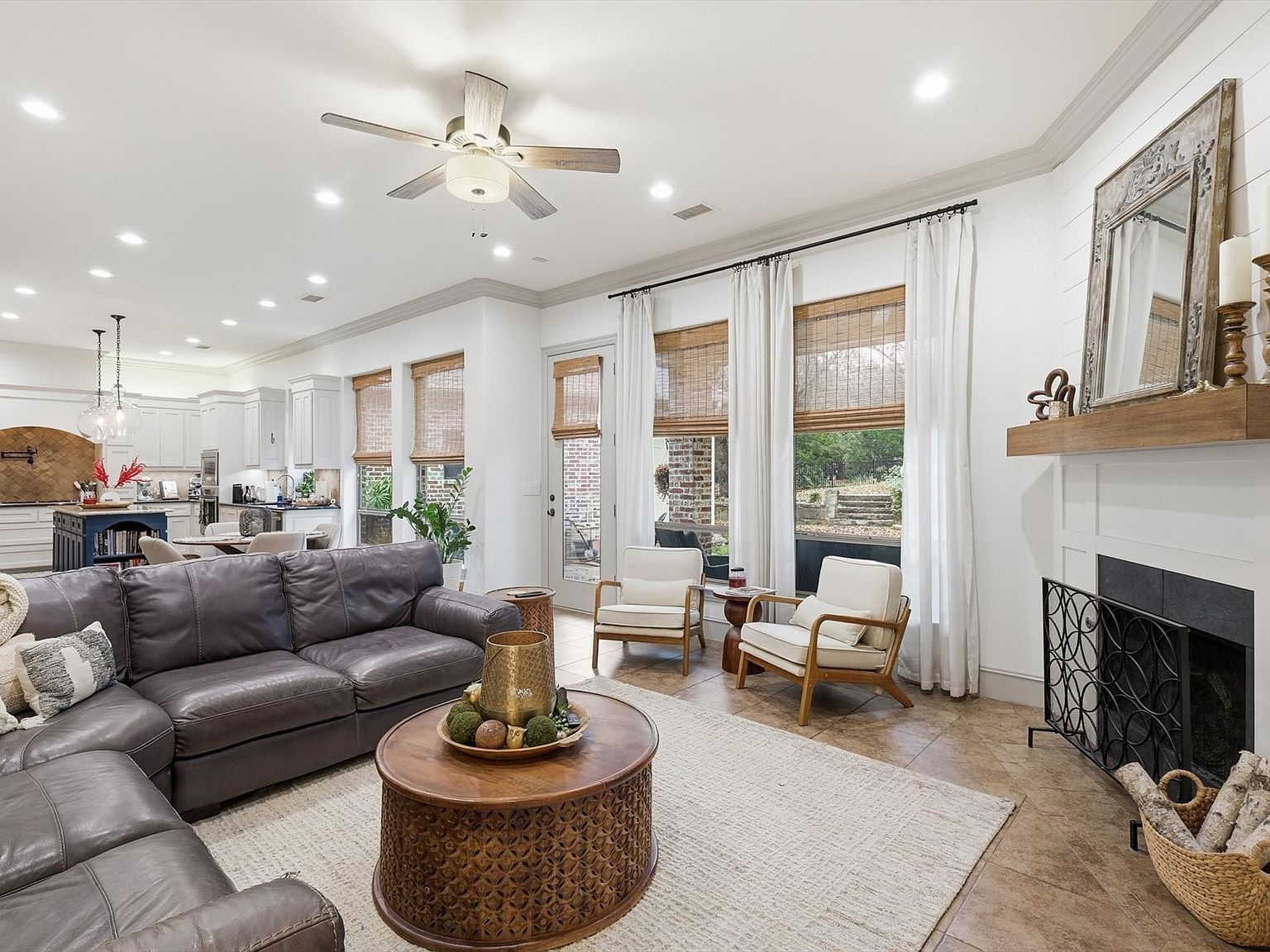 1125 Kiowa Dr E Lake Kiowa, TX 76240 | Single Family