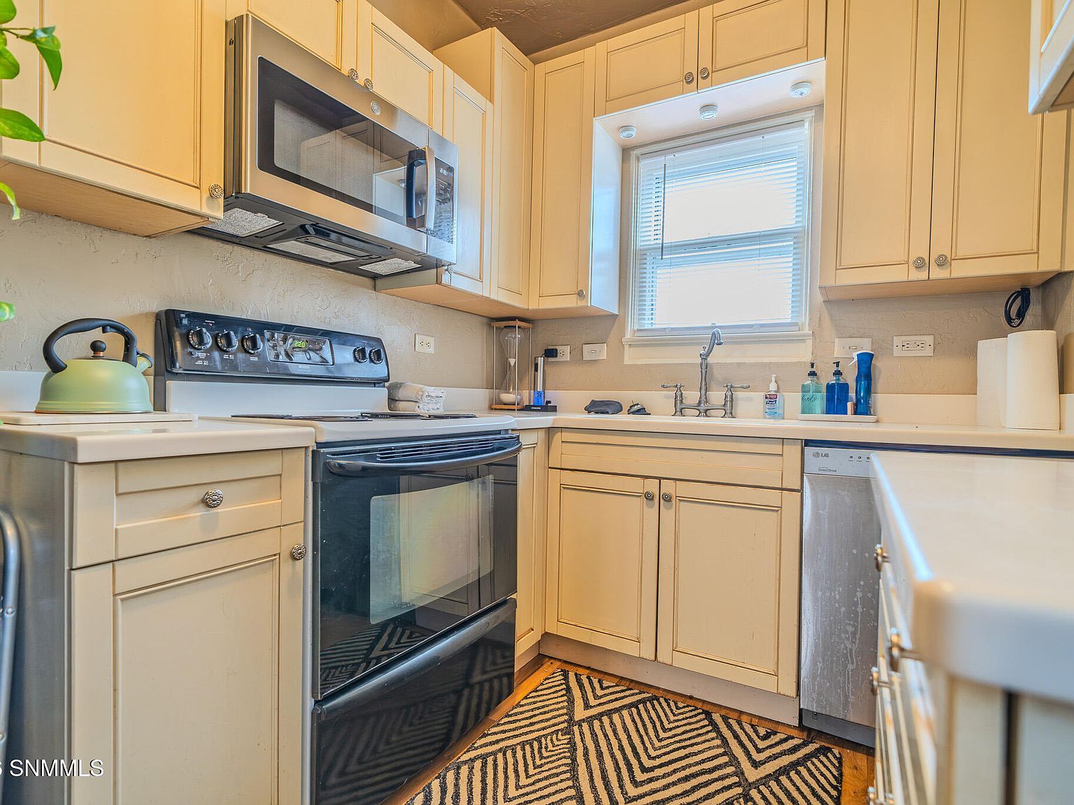 129 W Willoughby Ave Las Cruces, NM 88005  | Single Family