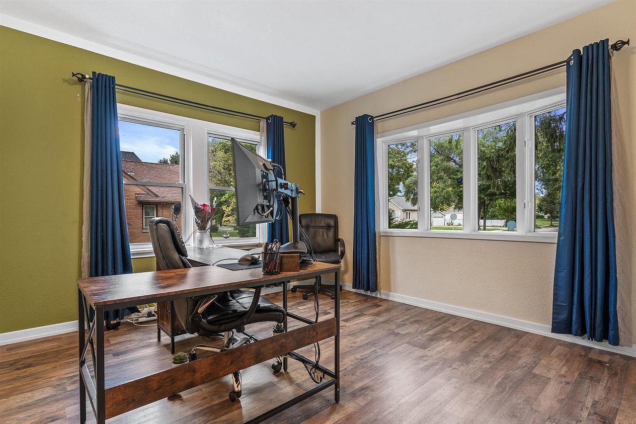 4353 S 5th St Milwaukee, WI 53207  | Single Family