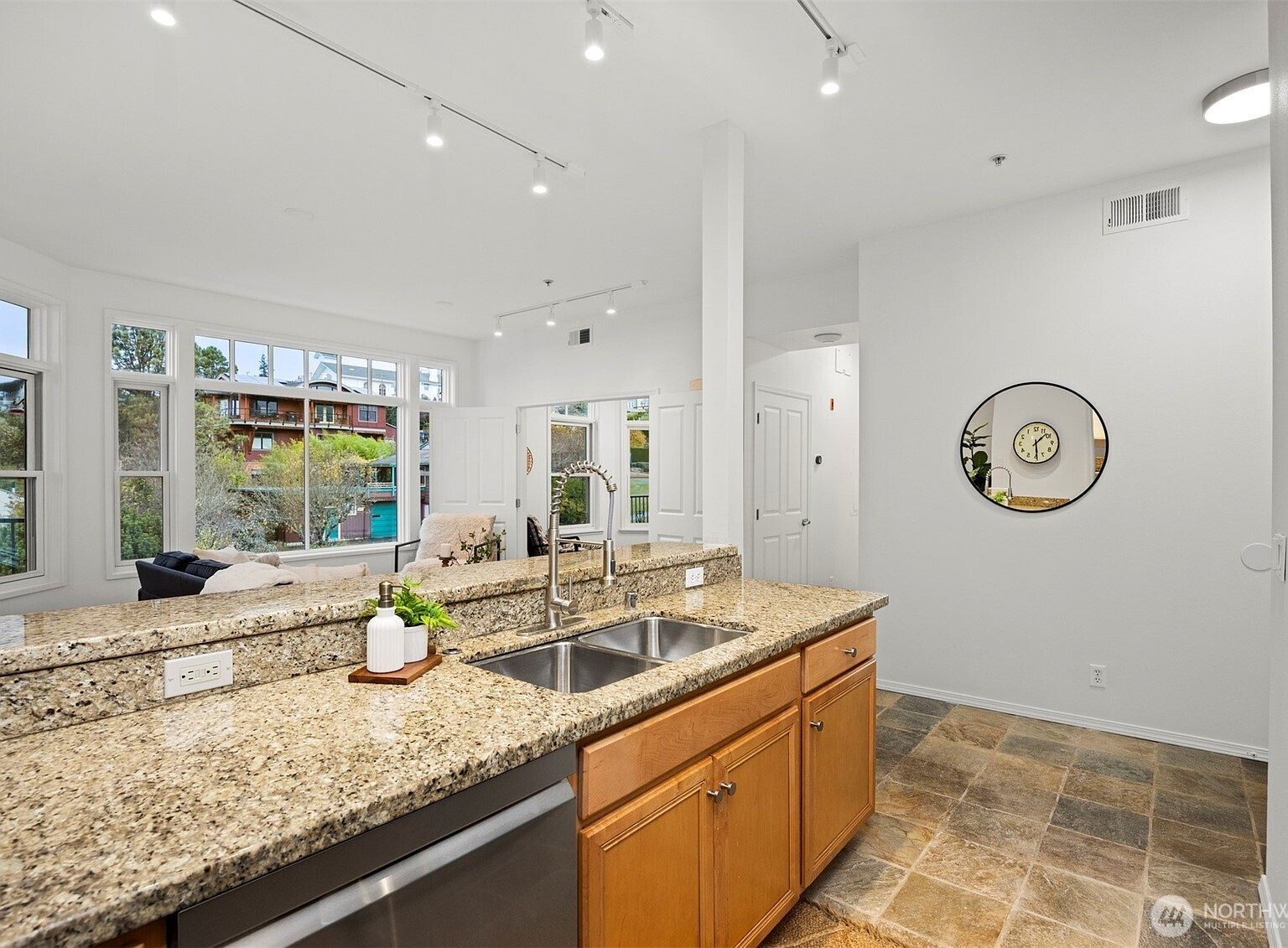 1201 13th St UNIT 301 Bellingham, WA 98225 | Condominium