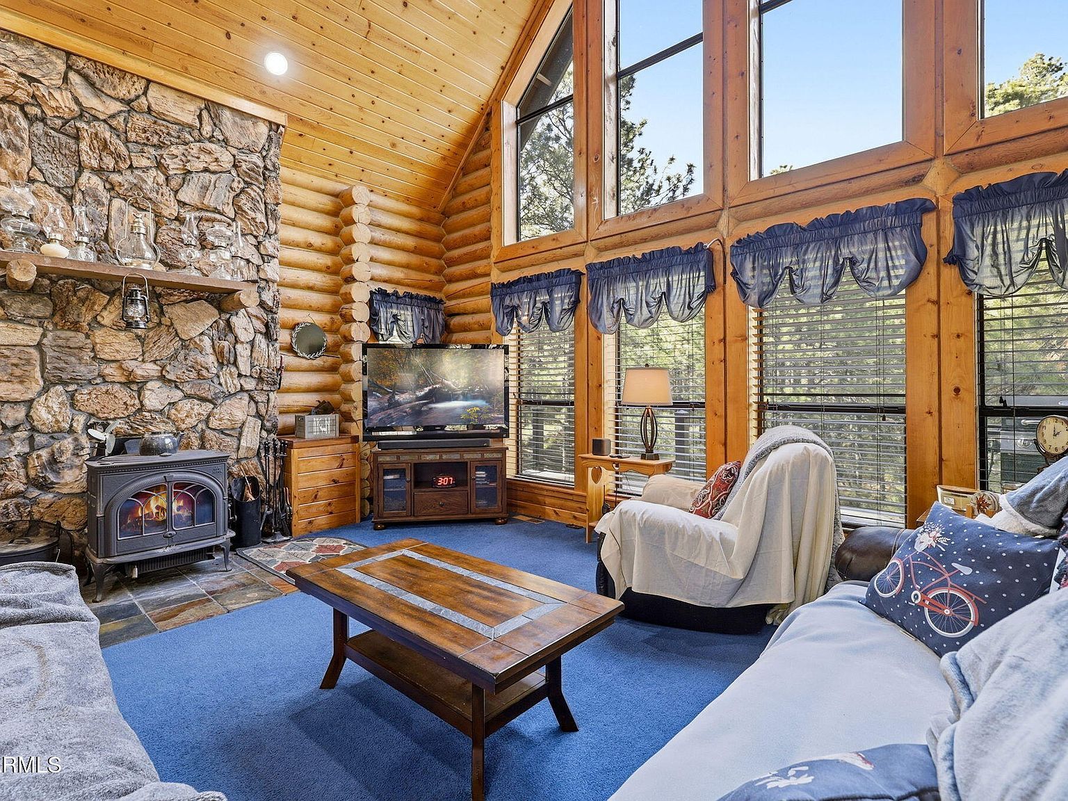 2070 Gobbler Ln Forest Lakes, AZ 85931  | Single Family