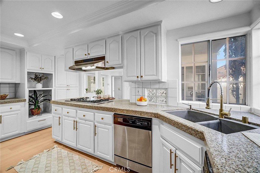 3545 Locust Ave Long Beach, CA 90807  | Single Family