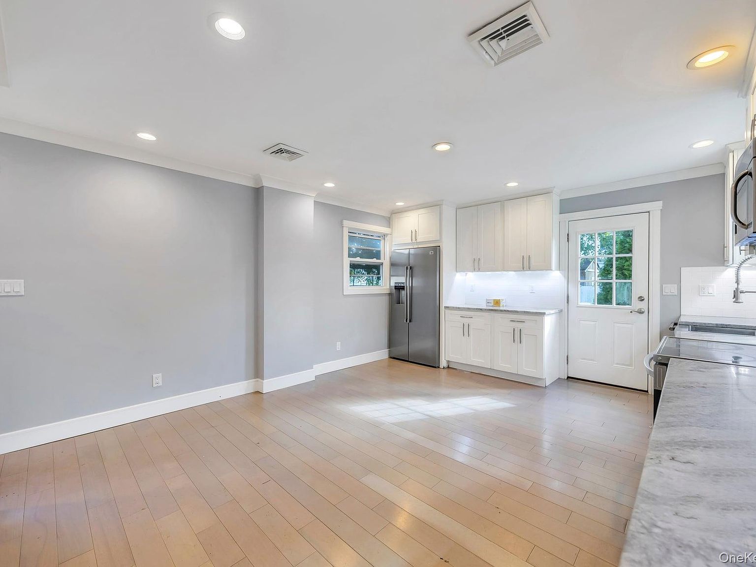 259 35th St Lindenhurst, NY 11757 | Single Family